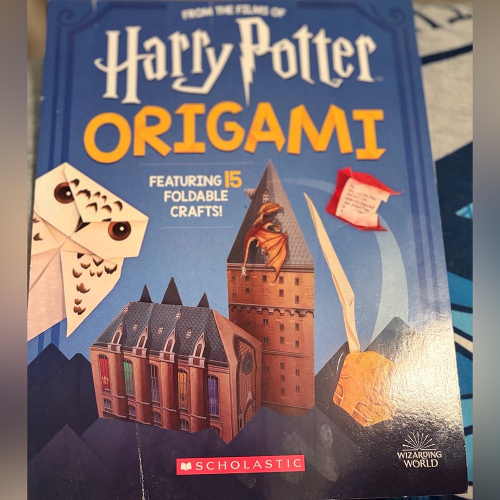 NEW Scholastic Harry Potter Origami Book - Blue and Orange